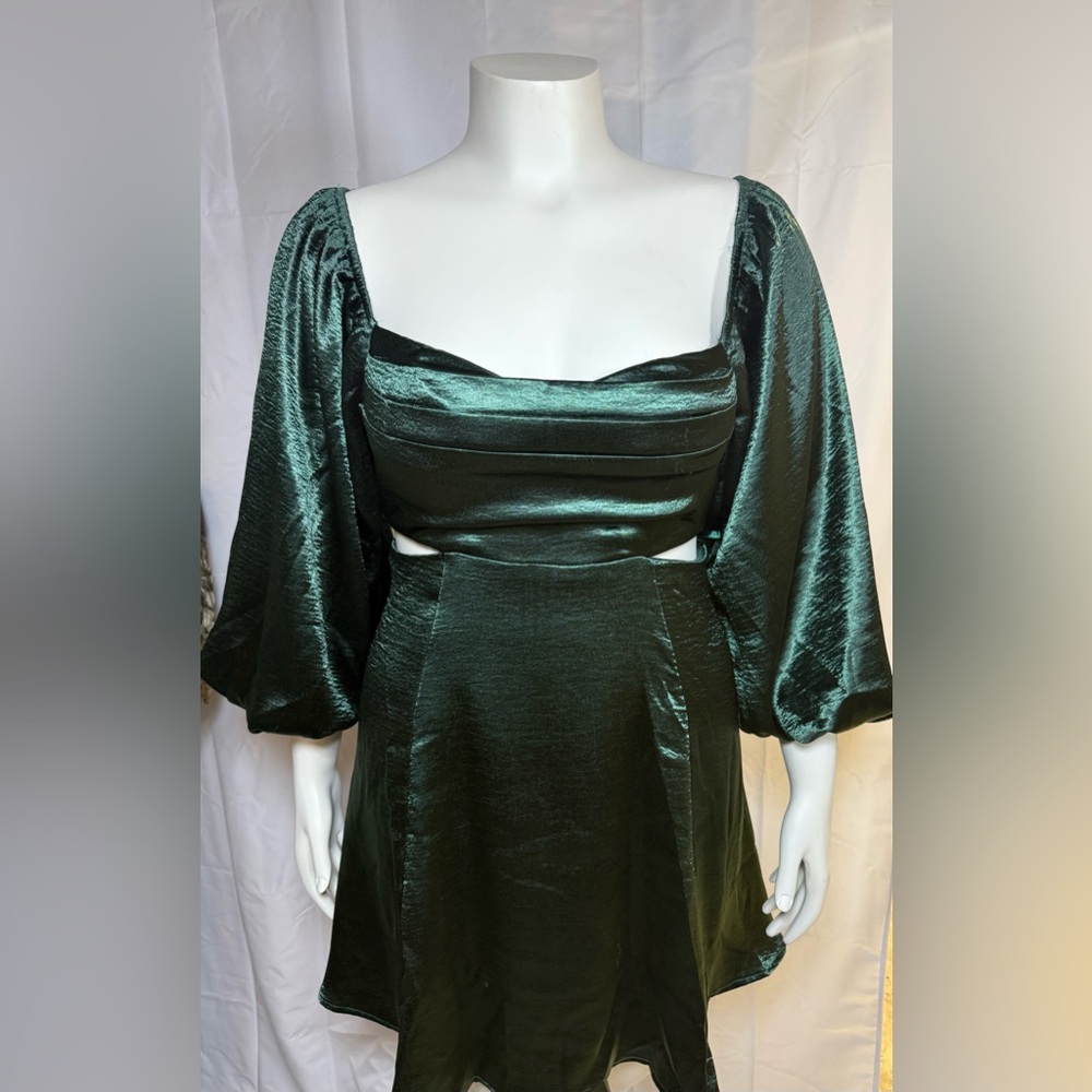 She + Sky Emerald Satin Off-the-Shoulder Dress – Size Medium